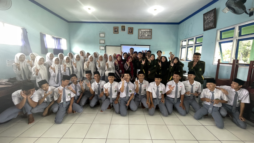 KKN UNISNU Jepara Edukasi Cegah Pernikahan Dini di Madrasah Aliyah (MA) Matholibul Ulum Lebak